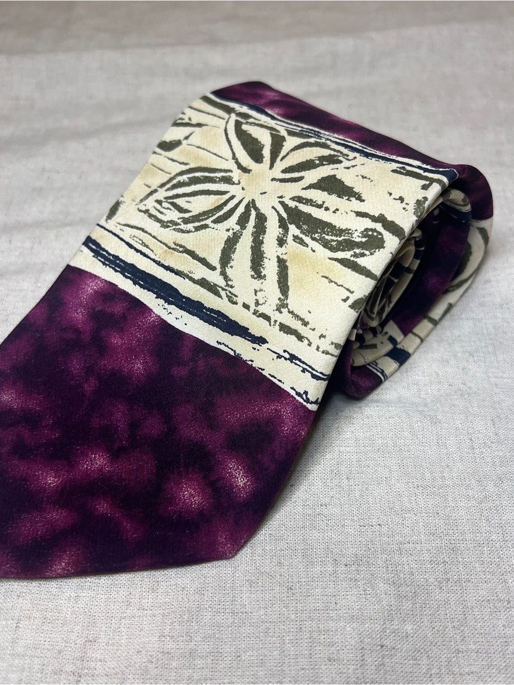 Vintage BOSS Hugo Boss Silk Tie Purple Floral Abstract Made Italy 90s Designer